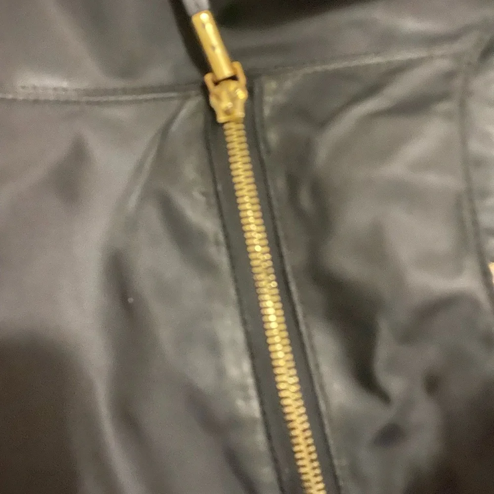 Vince Camuto Sleek Black Hobo Bag - Picture 5 of 13